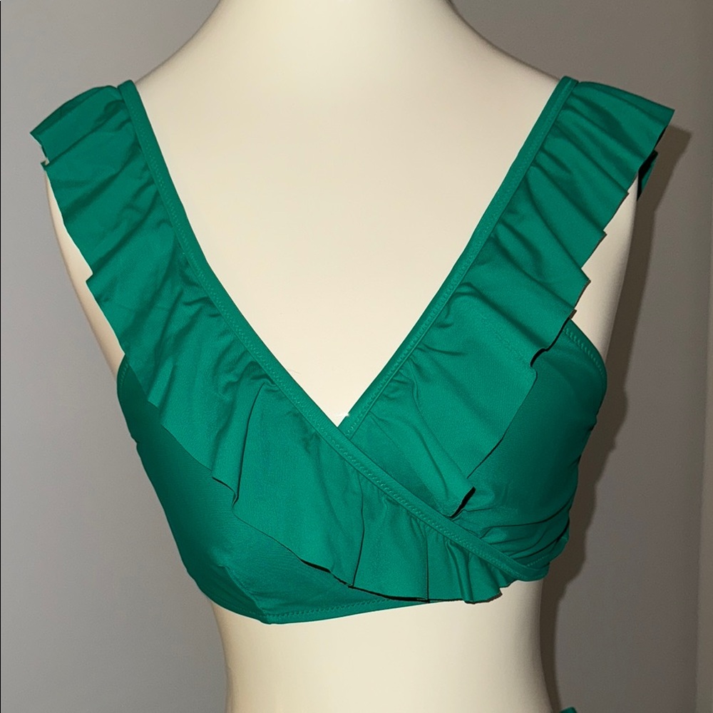 Green Hi-Waisted Ruffled Bikini Set - Picture 2 of 6